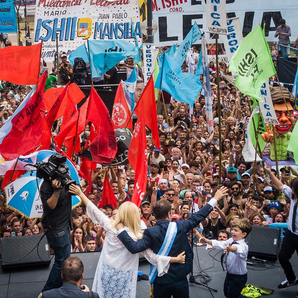 Fotógrafo Estanislao Santos - Estanislao Santos fotógrafo | Registro fotográfico: Kicillof y acto público en Buenos Aires, Argentina