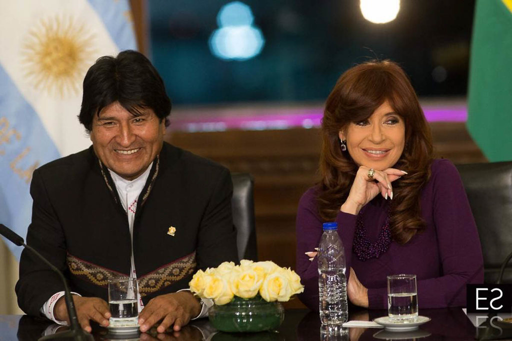 Fotógrafo Estanislao Santos - Estanislao Santos fotógrafo | Registro fotográfico: Mitín con Evo Morales en América Latina